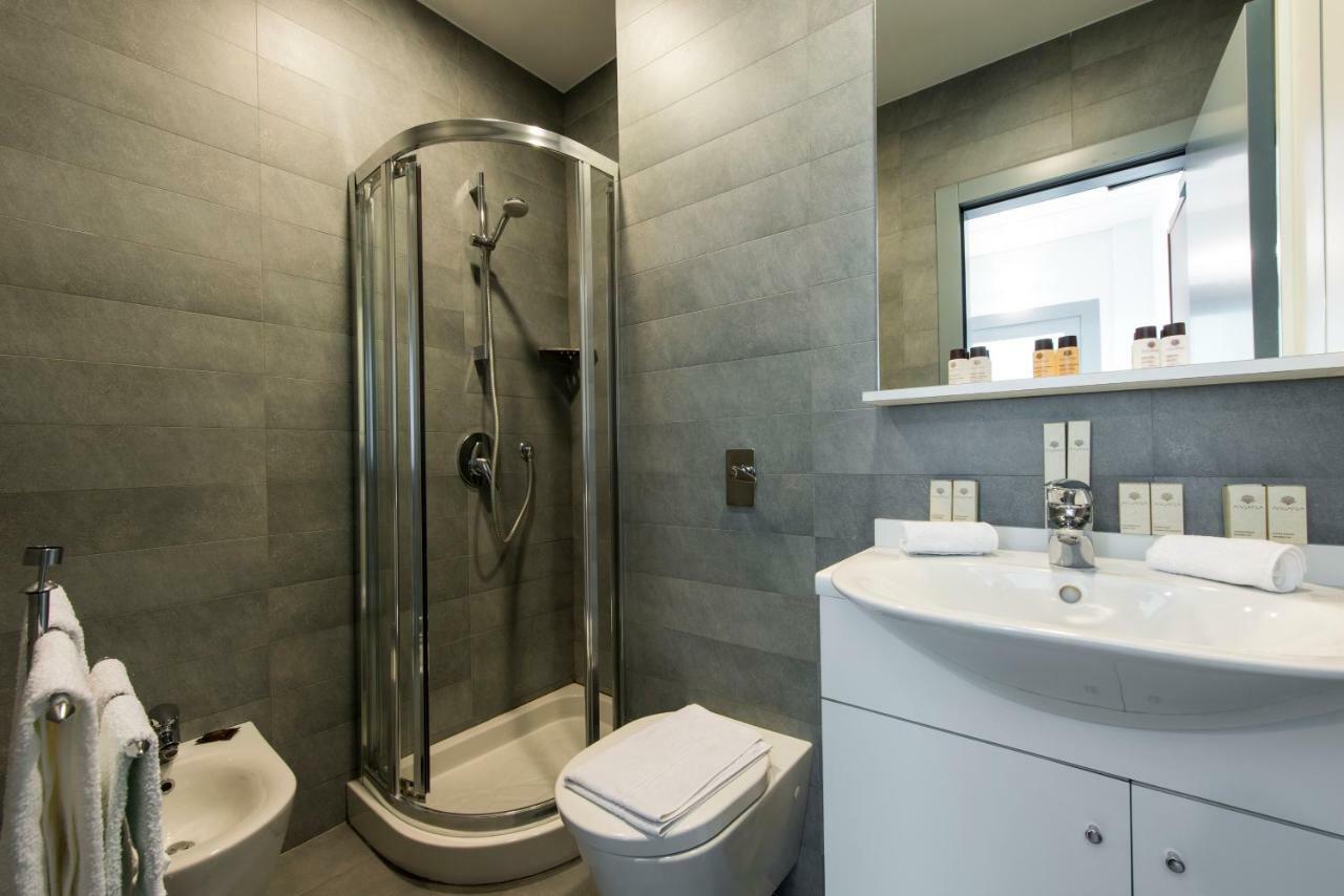 Bnbutler - Duomo Apartment - Galleria Unione Milán Exteriér fotografie
